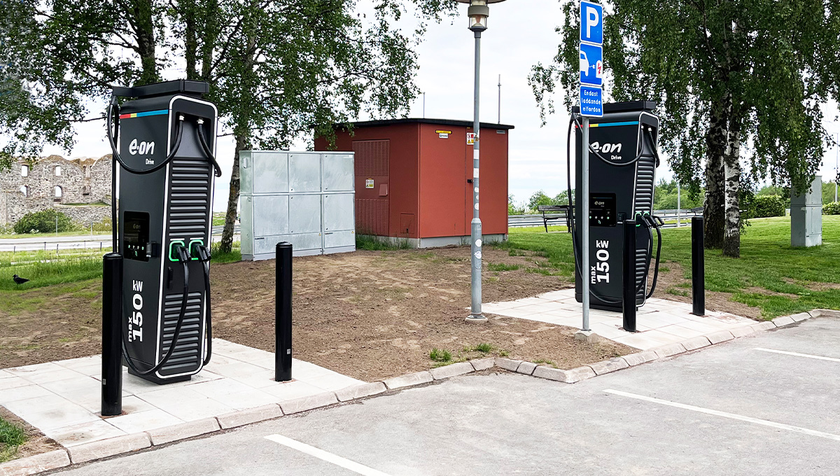 Vy över laddplatsen i Brahehus